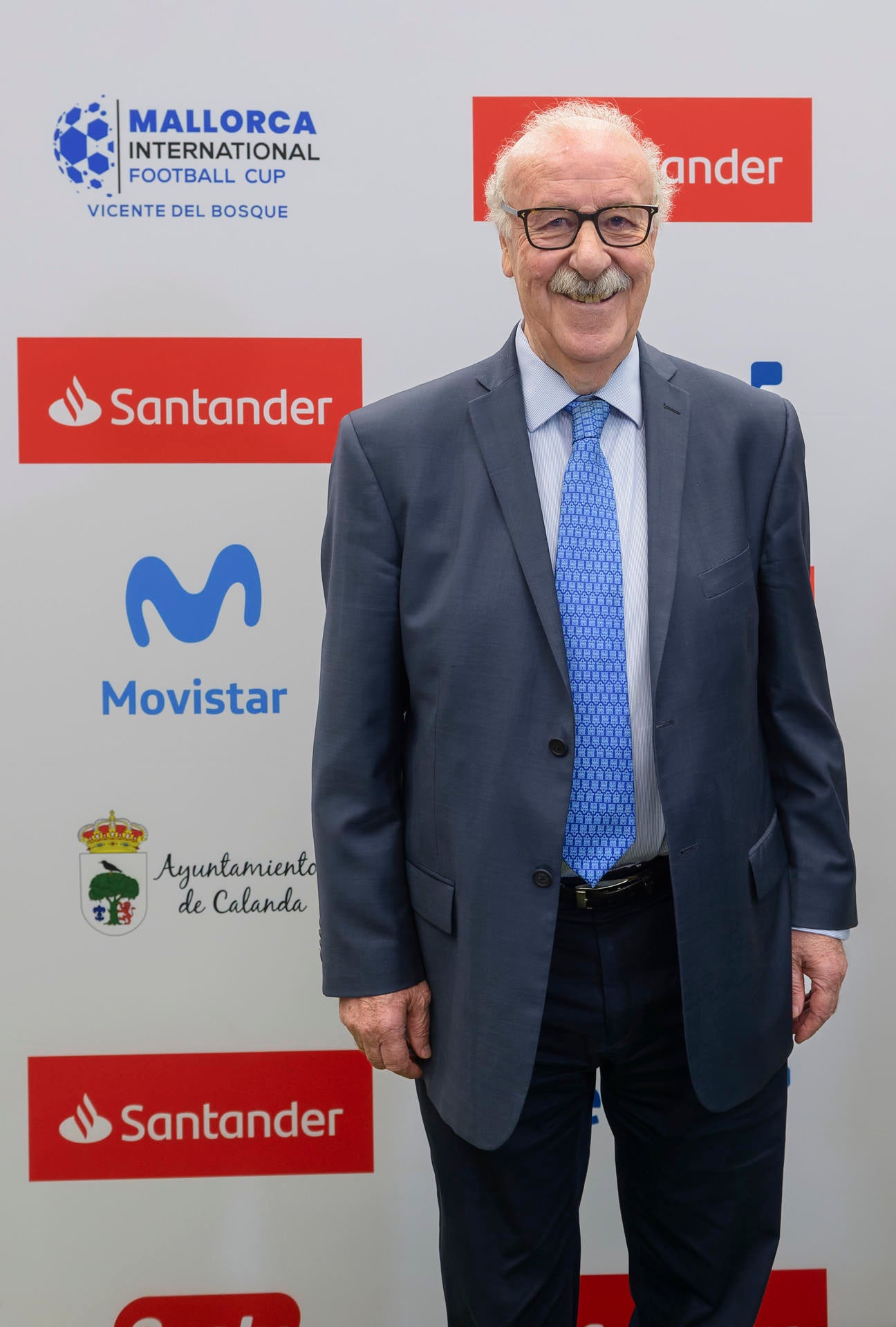 Vicente del Bosque y el fútbol español: "Mantenemos la hegemonía en Europa y espero que a nivel de selección también sea así" Vicente del Bosque y el fútbol español: "Mantenemos la hegemonía en Europa y espero que a nivel de selección también sea así"