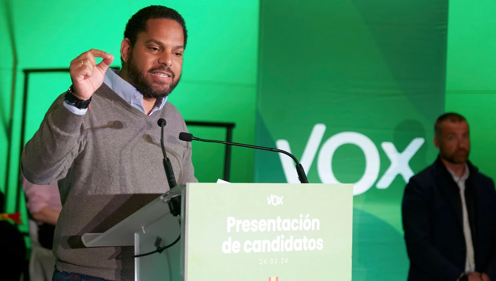El secretario general de Vox, Ignacio Garriga, durante el acto de presentación de los candidatos de su partido a las elecciones vascas El secretario general de Vox, Ignacio Garriga, durante el acto de presentación de los candidatos de su partido a las elecciones vascas