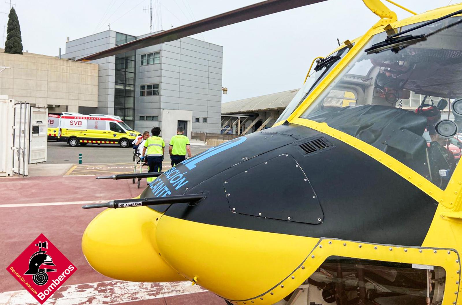 Los Bomberos acuden a tres rescates de senderistas este fin de semana en la Marina Baixa Los Bomberos acuden a tres rescates de senderistas este fin de semana en la Marina Baixa