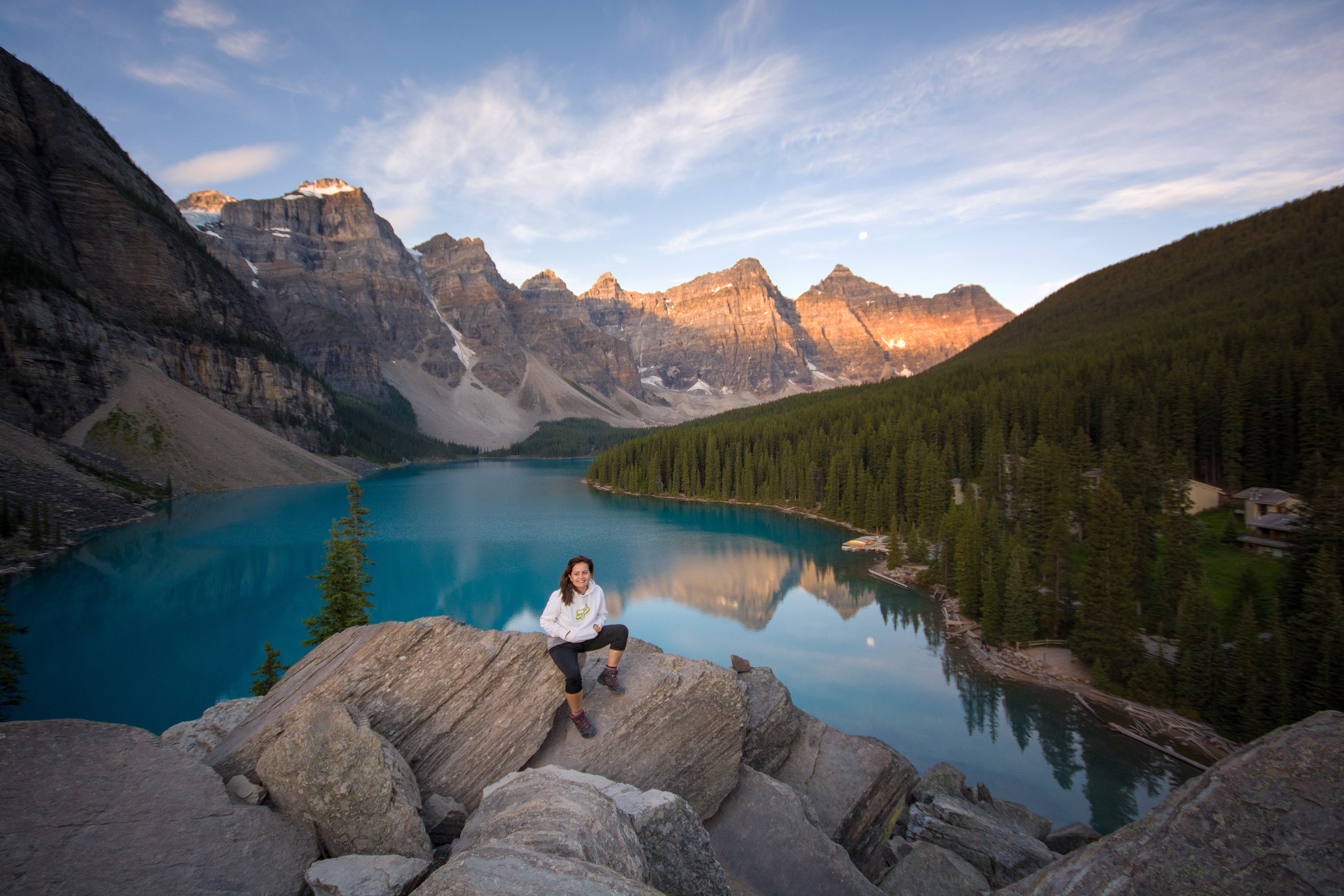 Un viaje a Canadá y foto en el Moraine Lake con la cámara de SuperKarmen Un viaje a Canadá y foto en el Moraine Lake con la cámara de SuperKarmen