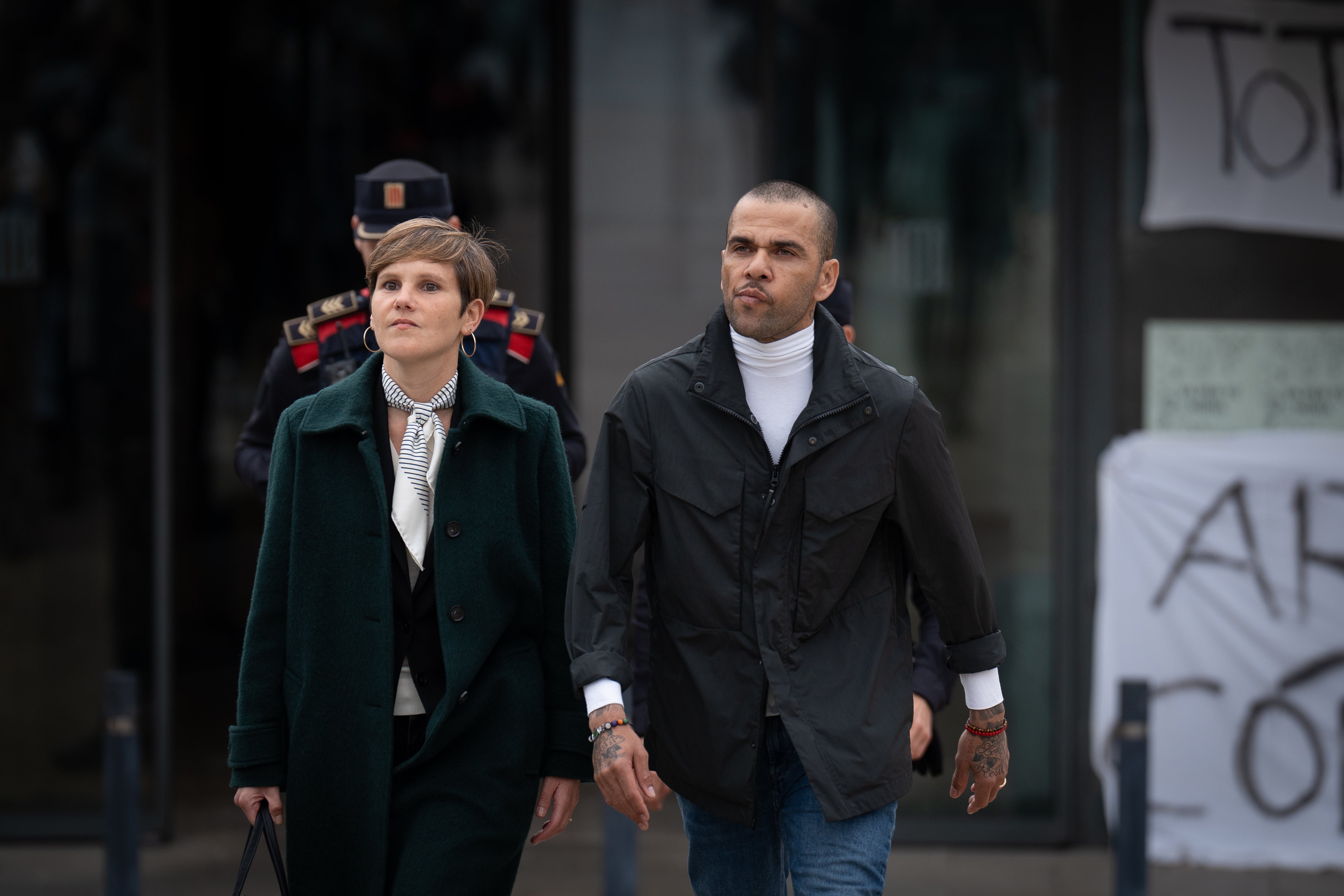 La abogada de la víctima de Dani Alves: "Su libertad es un golpe a la "recuperación emocional de ella" La abogada de la víctima de Dani Alves: "Su libertad es un golpe a la "recuperación emocional de ella"