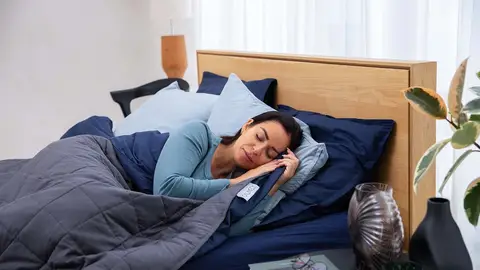 Descanso Tenemos cita con un médico experto en medicina del sueño para conocer qué pasa en nuestro cerebro mientras dormimos y entender la importancia del buen descanso.