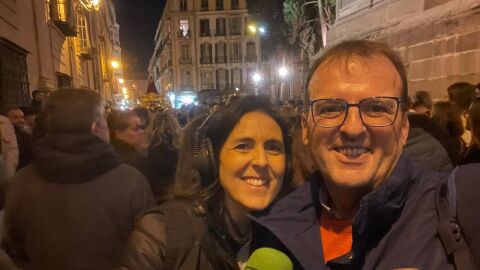 Gabi Ramos con Al Hombro