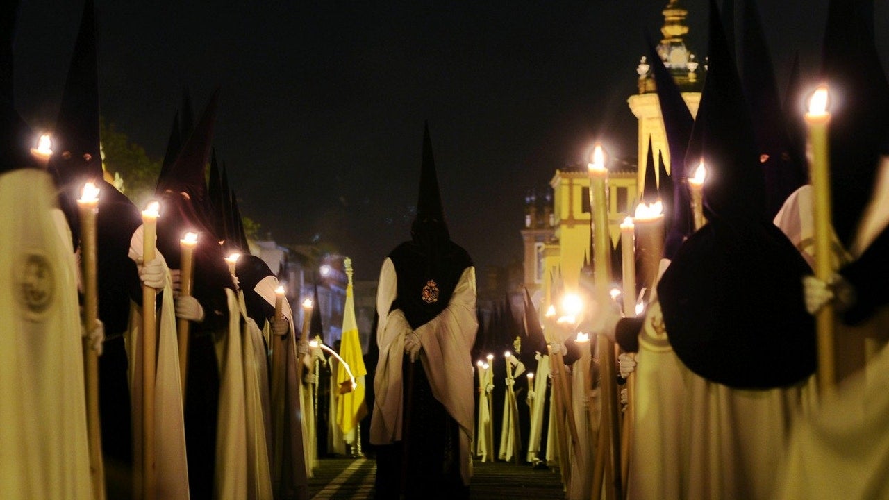 Semana Santa Sevilla 2024: Horarios y recorridos de este Miércoles Santo Semana Santa Sevilla 2024: Horarios y recorridos de este Miércoles Santo