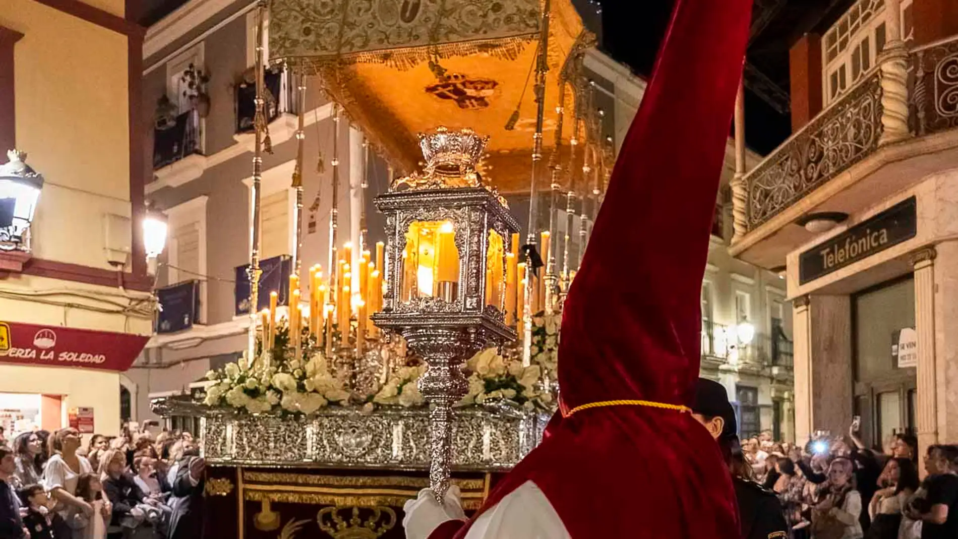 Las mujeres podrán vestir de nazarenas por primera vez en 250 años en la procesión de Las Descalzas de Badajoz