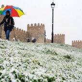 La borrasca 'Nelson' no remite y mantiene a media España en alerta por viento, lluvia y nieve