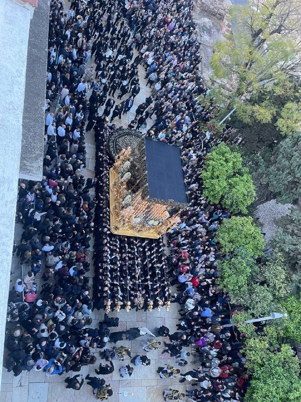 Revive el Viernes Santo con Al Hombro Revive el Viernes Santo con Al Hombro