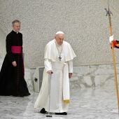 El papa presidirá la Vigilia del Sábado Santo después de renunciar al via crucis