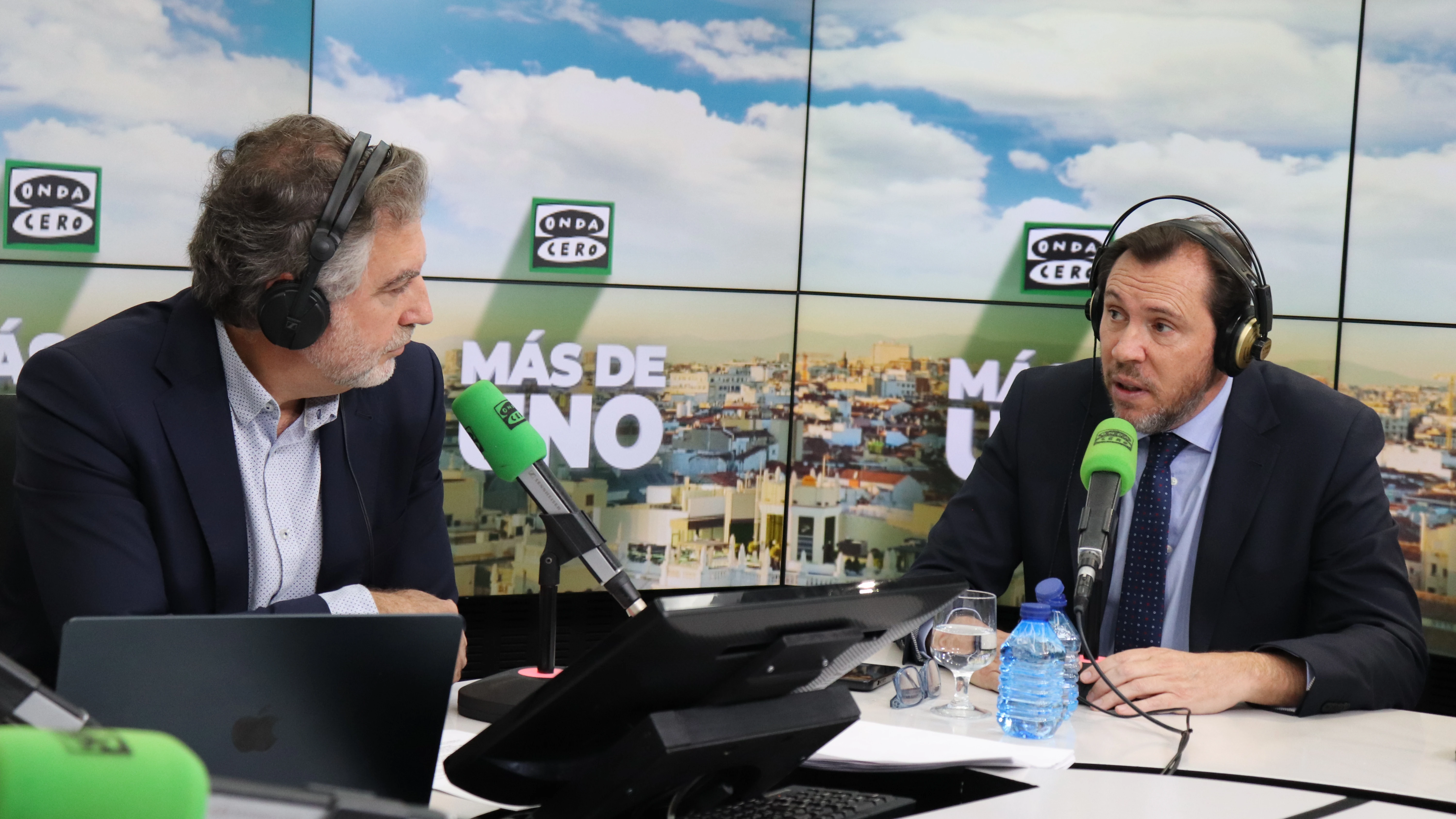 El ministro de Transportes y Movilidad Sostenible, &Oacute;scar Puente, en 'M&aacute;s de uno' con Carlos Alsina