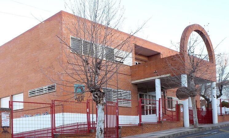 Alumnos de la Escuela de Arte de Mérida ofrecen talleres sobre técnicas de elaboración de piezas del Museo Romano Alumnos de la Escuela de Arte de Mérida ofrecen talleres sobre técnicas de elaboración de piezas del Museo Romano