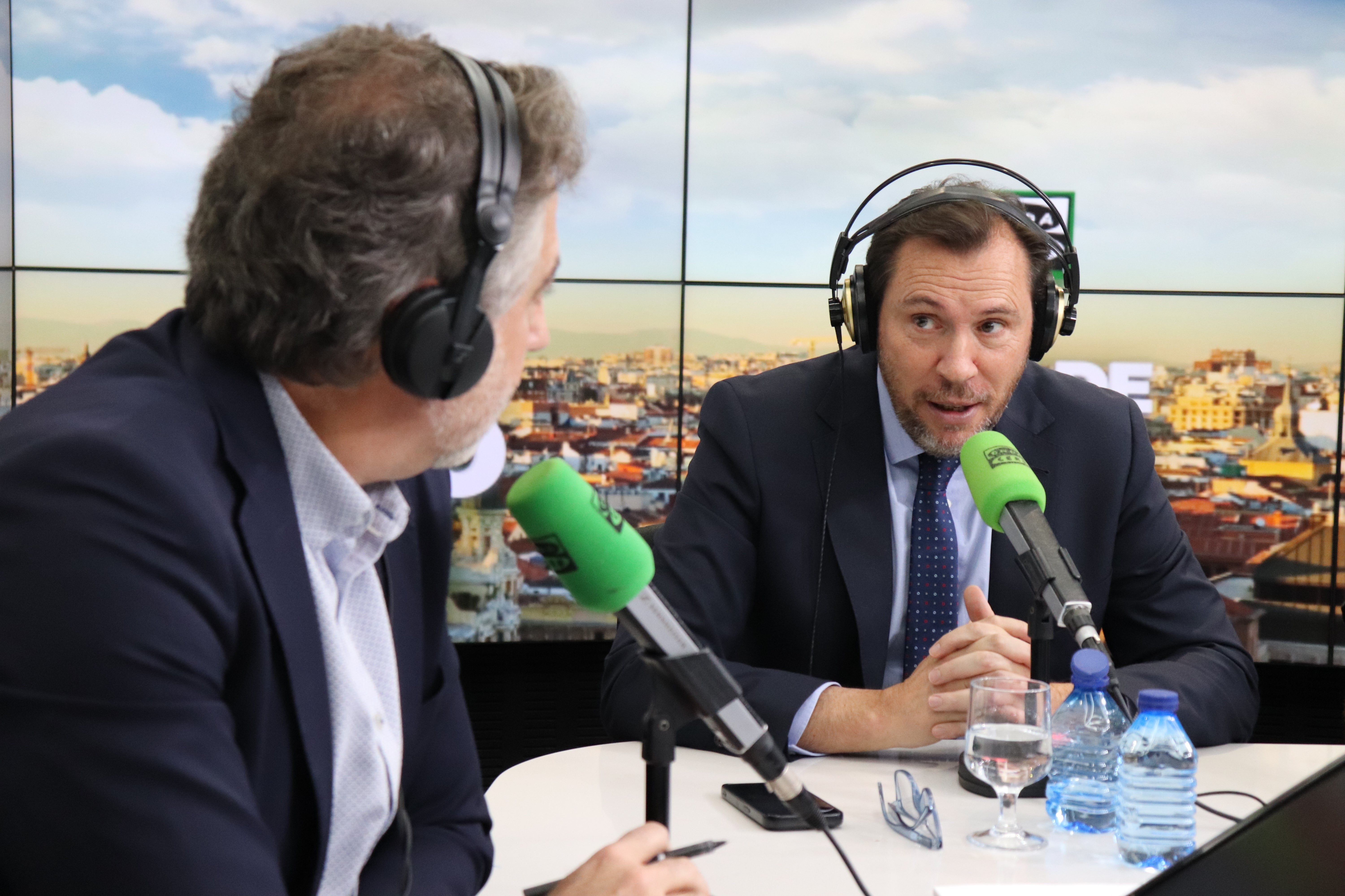 Breve resumen de la entrevista de Alsina a Óscar Puente Breve resumen de la entrevista de Alsina a Óscar Puente