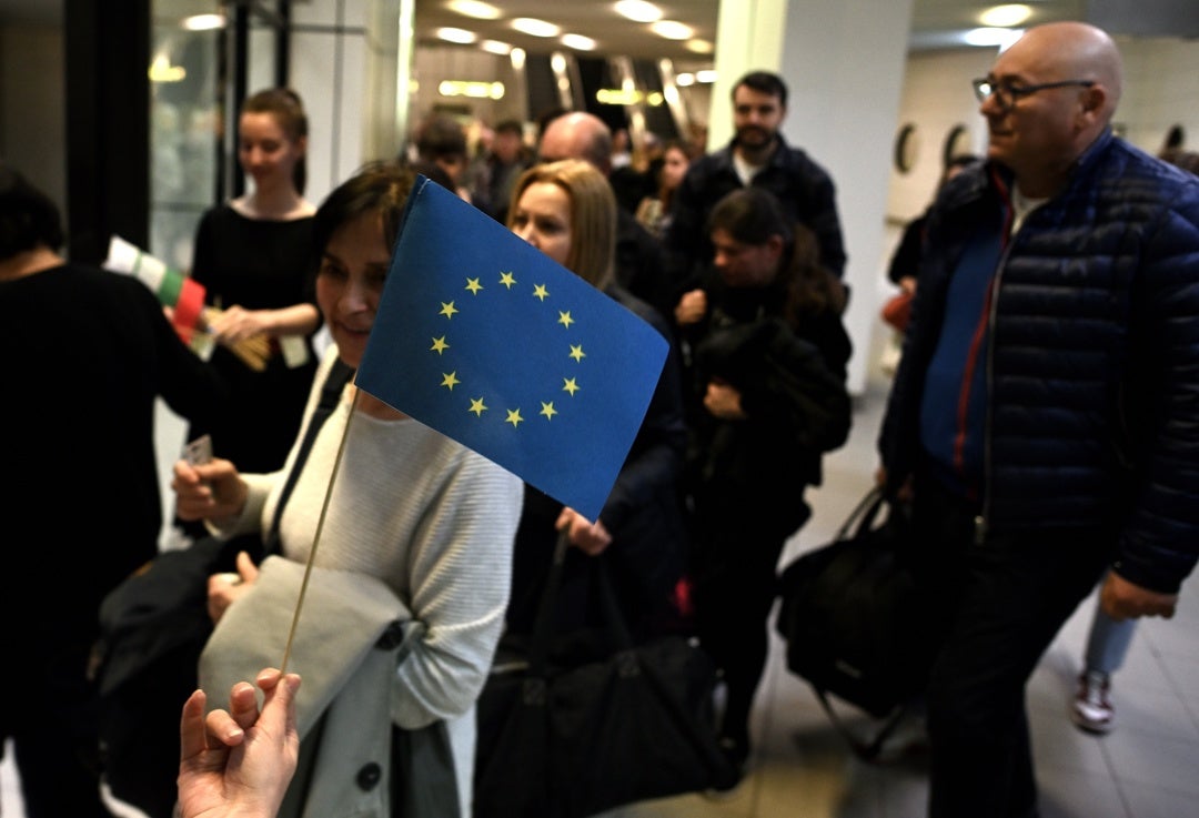 Desde ahora, los europeos podrán viajar a estos dos países sin pasaporte Desde ahora, los europeos podrán viajar a estos dos países sin pasaporte
