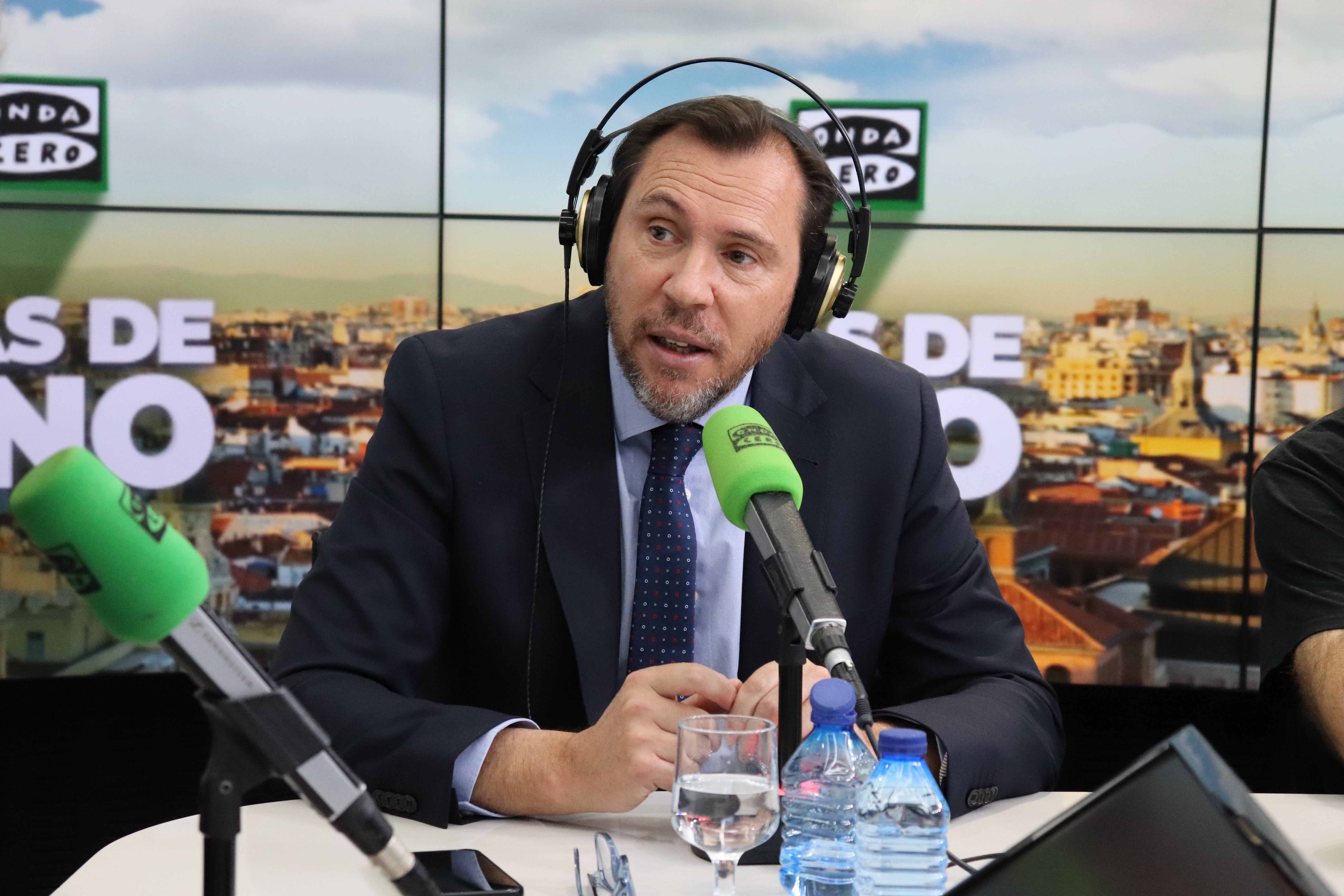 Óscar Puente reivindica el interés del informe de insultos revelado en la entrevista con Alsina: "Son 195 folios" Óscar Puente reivindica el interés del informe de insultos revelado en la entrevista con Alsina: "Son 195 folios"