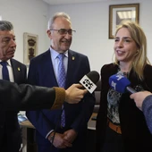 Alcalde, Nacho Trujillo y Almudena Martínez Alcalde, Nacho Trujillo y Almudena Martínez