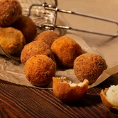 Imagen de archivo de unas croquetas Imagen de archivo de unas croquetas