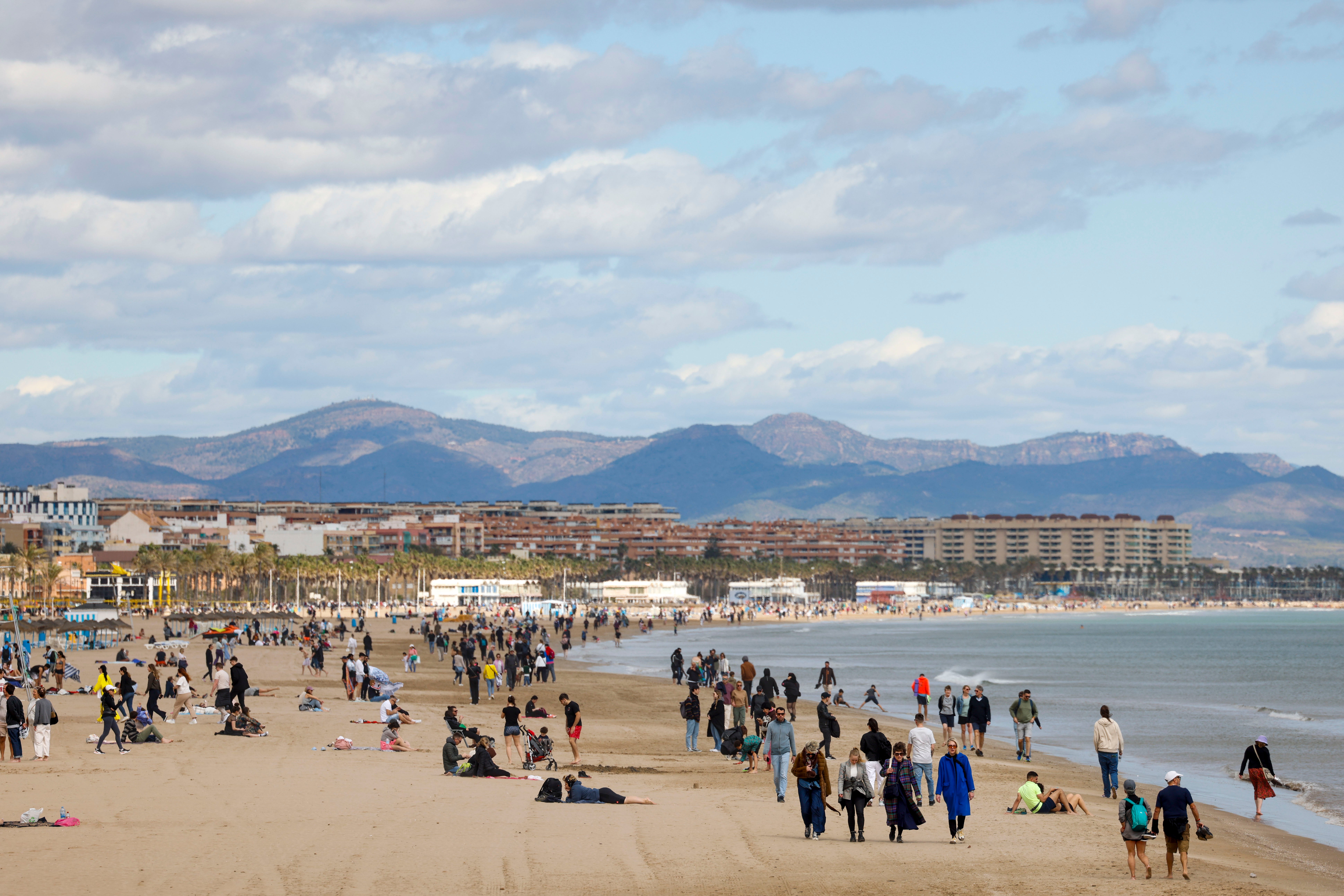 La llegada de turistas internacionales a la Comunitat aumenta un 21,07% en febrero La llegada de turistas internacionales a la Comunitat aumenta un 21,07% en febrero