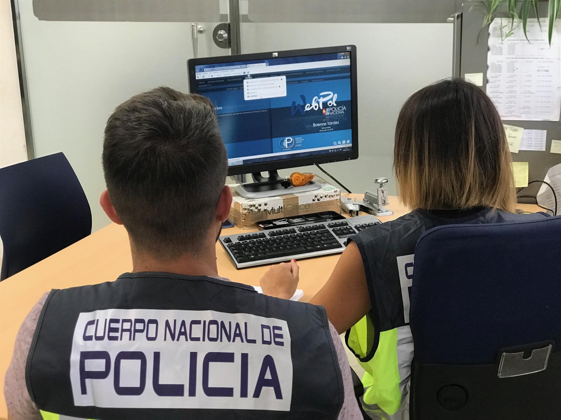 Tres detenidos en Alicante por posesión de pornografía infantil, uno de ellos reincidente Tres detenidos en Alicante por posesión de pornografía infantil, uno de ellos reincidente
