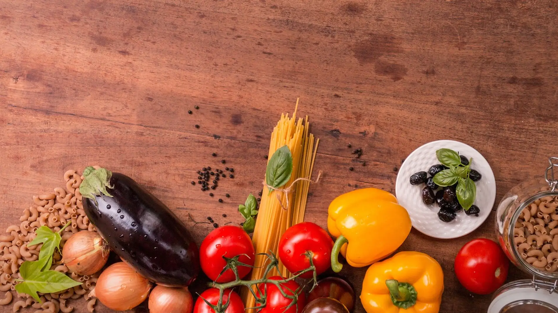 Dieta mediterráneo o ayuno intermitente: qué es mejor y cómo puede afectar a tu cuerpo