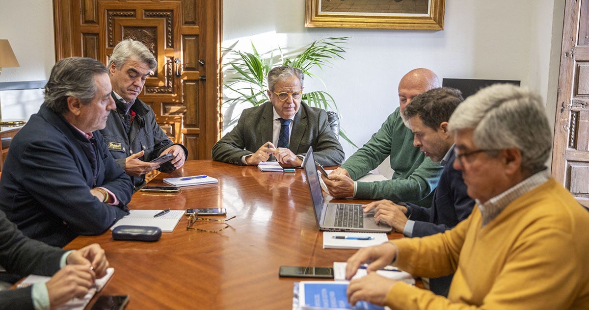 Emproacsa revisa la situación de los pantanos y la vuelta del agua potable al Norte Emproacsa revisa la situación de los pantanos y la vuelta del agua potable al Norte