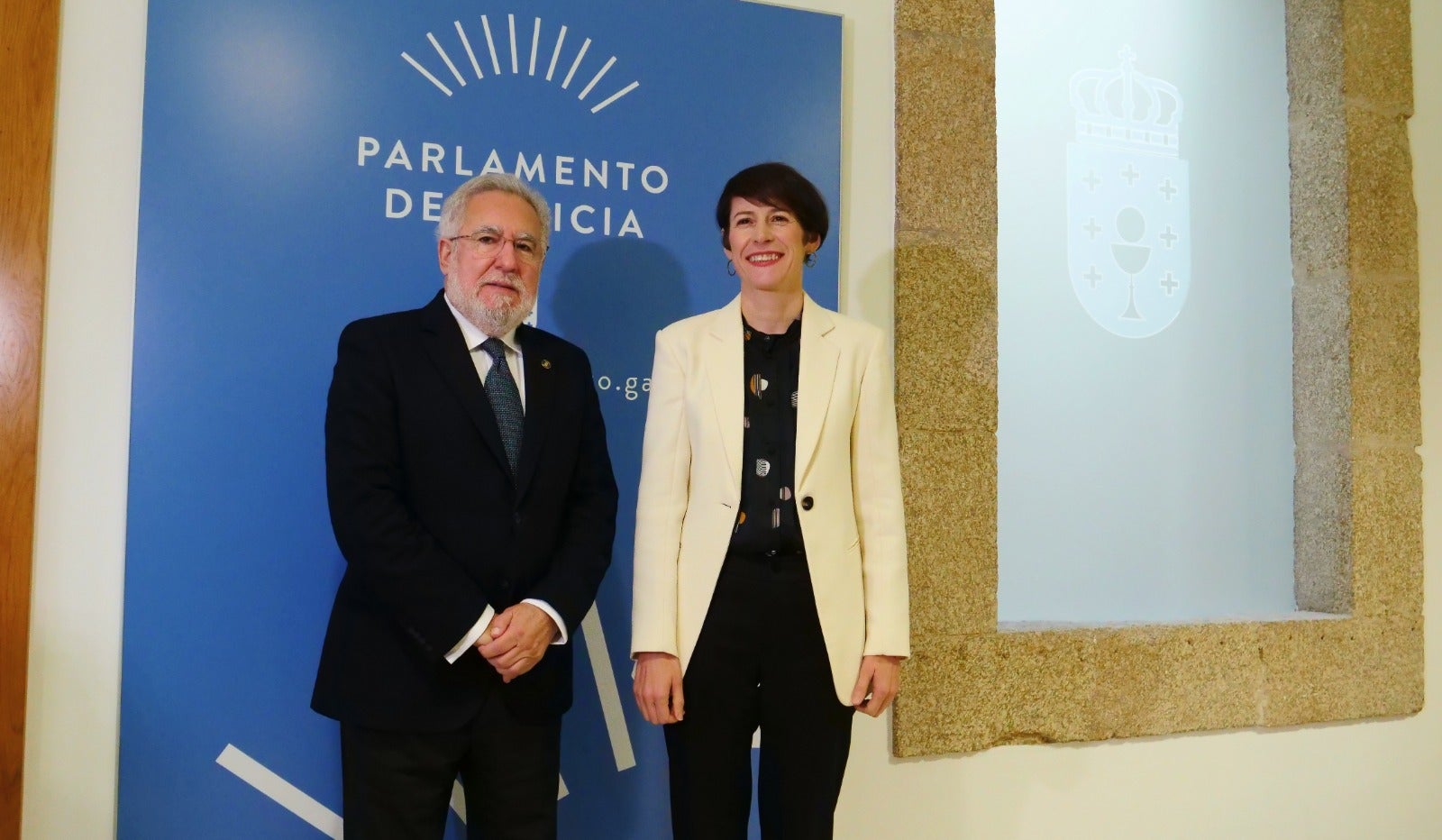 El BNG acusa a Rueda de retrasar la investidura por la boda de Almeida El BNG acusa a Rueda de retrasar la investidura por la boda de Almeida