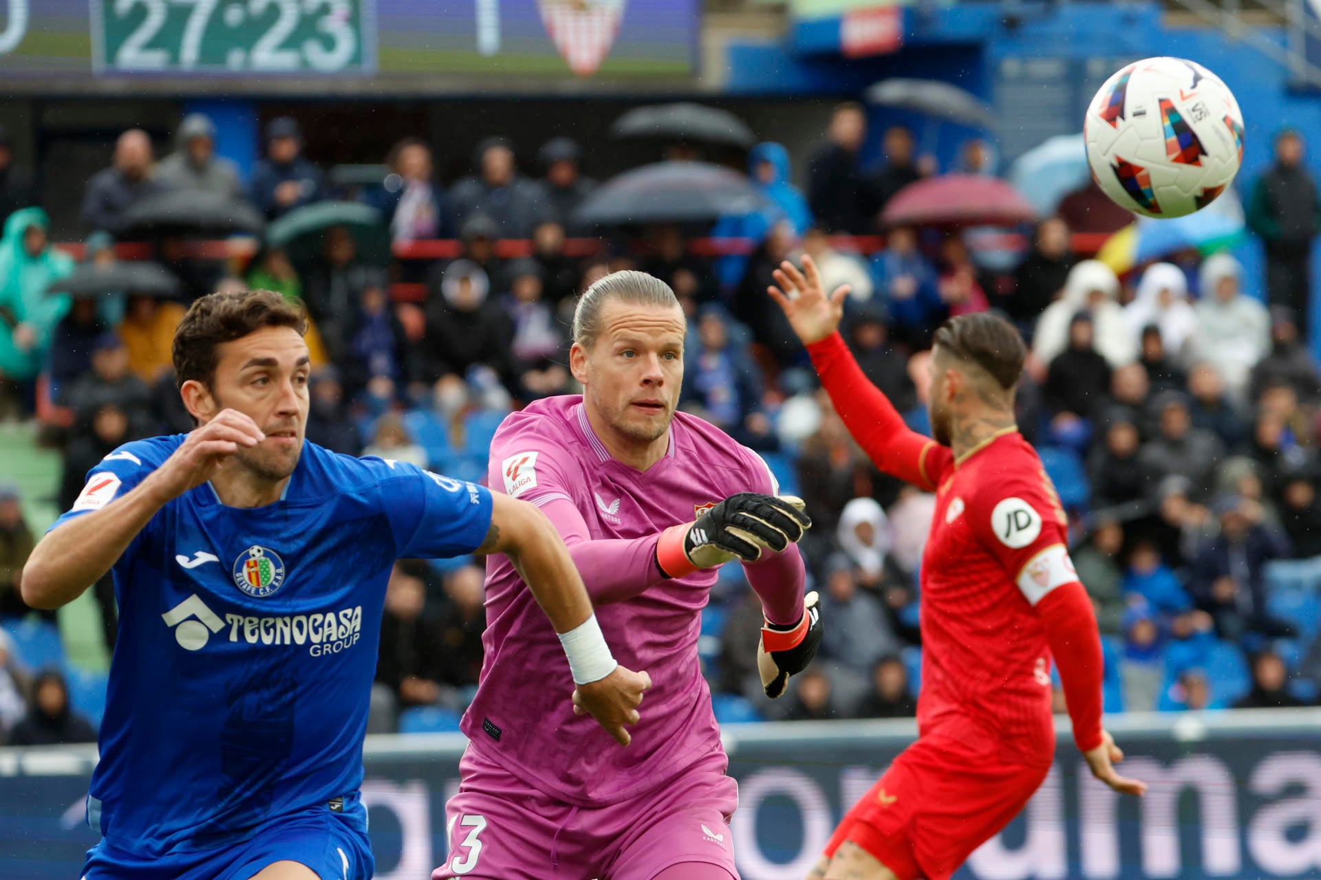 Nyland, sí. ¿Ramos y Navas? Nyland, sí. ¿Ramos y Navas?