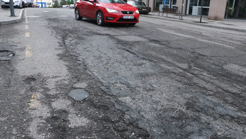 O Concello de Ourense reclámaralle á Xunta a reparación da Avenida de Zamora