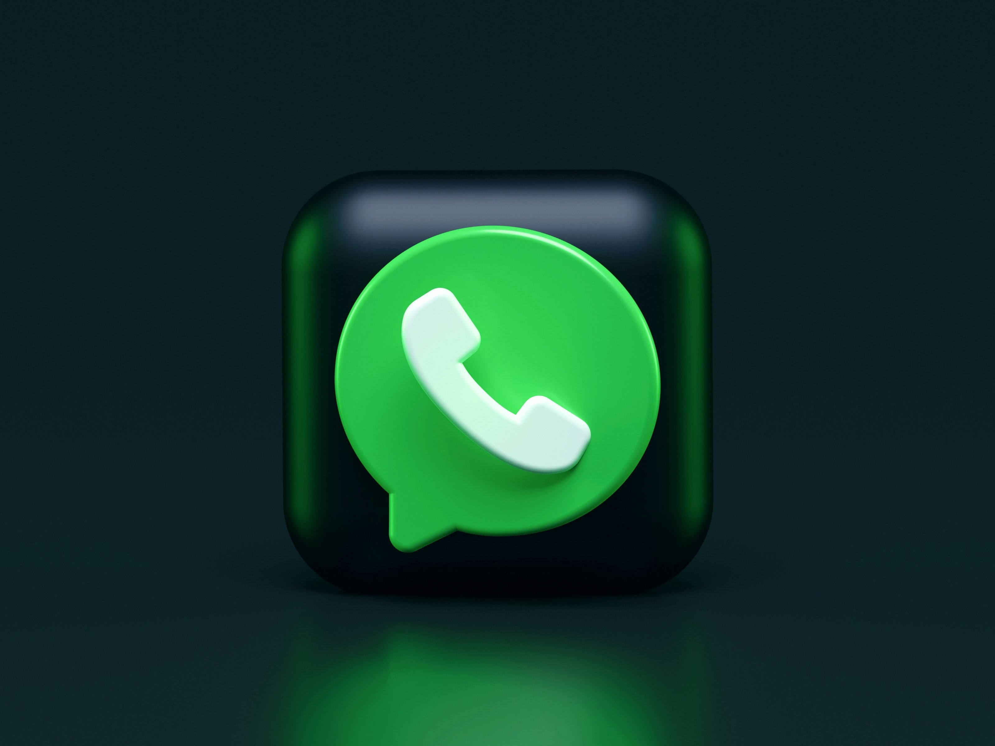 WhatsApp e Instagram sufren una caída a nivel mundial dejando sin servicio a millones de usuarios WhatsApp e Instagram sufren una caída a nivel mundial dejando sin servicio a millones de usuarios