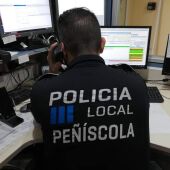 La Policía Local de Peñíscoa retira 178 punto de venta 'top manta' durante Semana Santa 