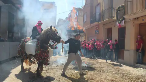 Imagen de archivo del pasacalle de Sant Vicent en Nules. Imagen de archivo del pasacalle de Sant Vicent en Nules.
