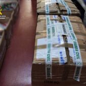 La Guardia Civil de Santa Pola interviene en Elche 36.900 juguetes importados sin pasar los controles de calidad y seguridad.