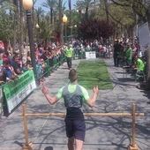 Campeonato Mundial de lanzamiento de hueso de dátil Campeonato Mundial de lanzamiento de hueso de dátil