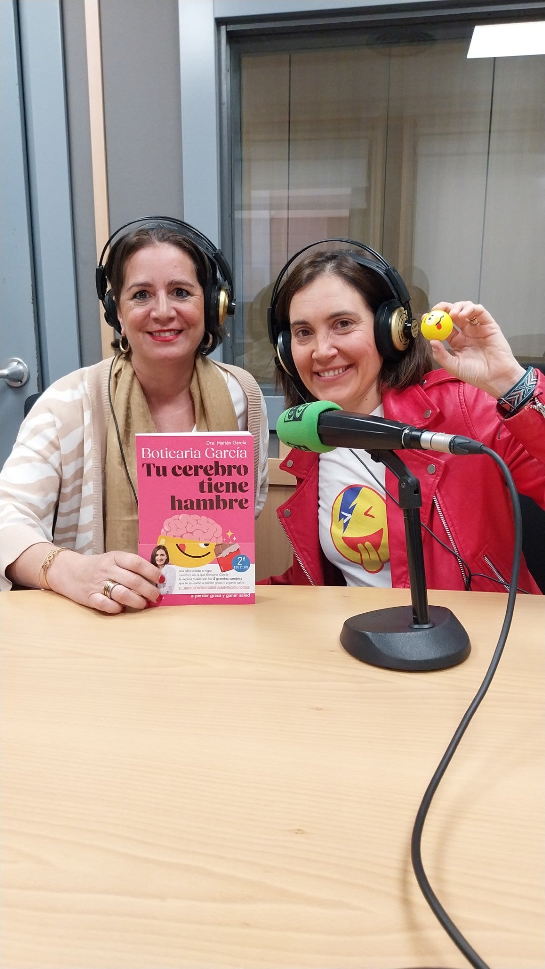 Boticaria García presenta en Málaga "Tu cerebro tiene hambre emocional", editado por Planeta Boticaria García presenta en Málaga "Tu cerebro tiene hambre emocional", editado por Planeta