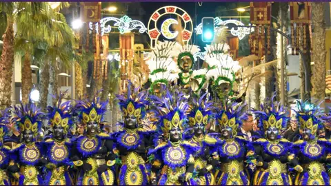 Un desfile de San Vicente del Raspeig Un desfile de San Vicente del Raspeig
