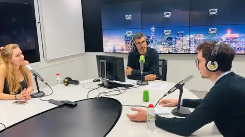 Tertúlia a 'La Brúixola' Tertúlia a 'La Brúixola'