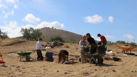 Arque&oacute;logos de Viena y Marburg retomar&aacute;n los trabajos en el yacimiento de Casas de Reina en agosto y septiembre