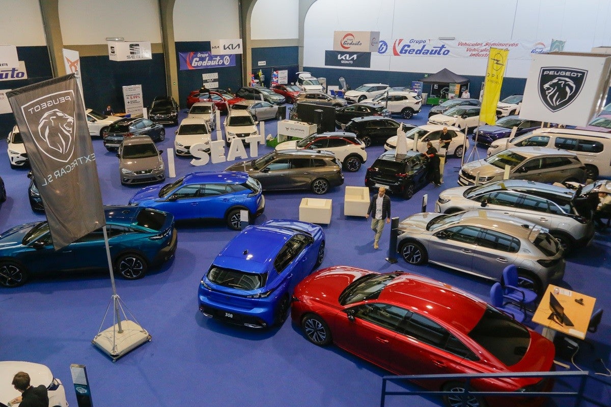 El Salón del Automóvil expone 600 vehículos de 20 marcas en el Ifeme de Mérida hasta el domingo El Salón del Automóvil expone 600 vehículos de 20 marcas en el Ifeme de Mérida hasta el domingo