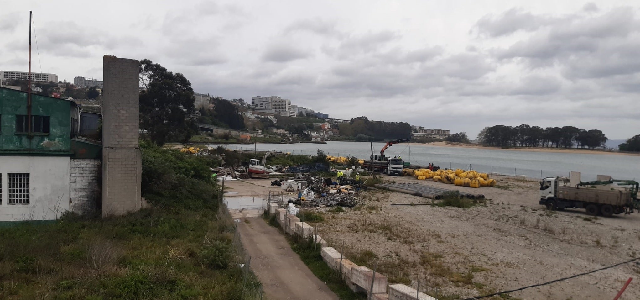 Adiós a las chabolas en A Pasaxe, tras el auto del Tribunal Supremo ordenando el desalojo Adiós a las chabolas en A Pasaxe, tras el auto del Tribunal Supremo ordenando el desalojo