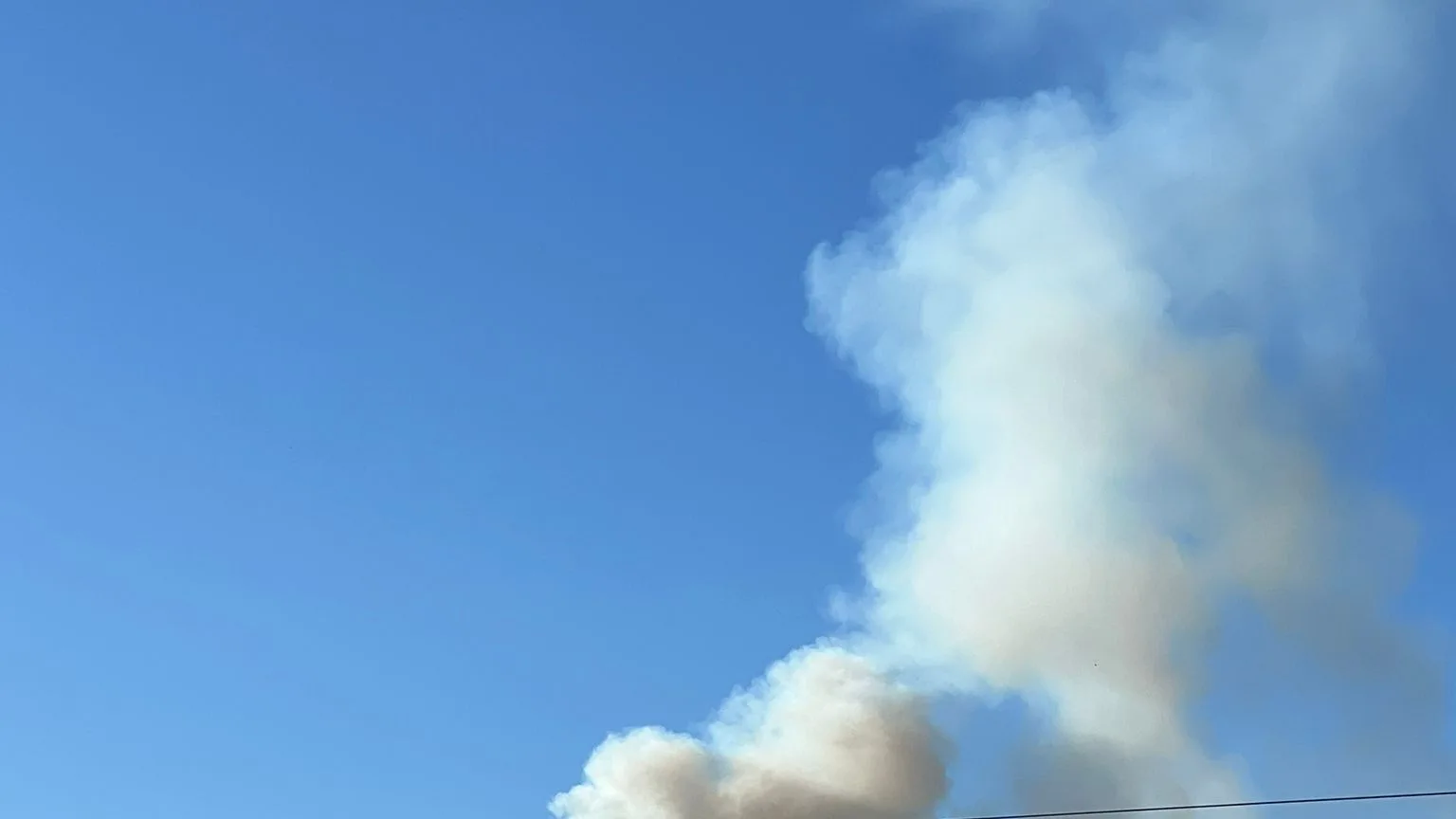 El primer gran incendio del 2024 en Ibiza quema 9.000 metros cuadrados de masa forestal El primer gran incendio del 2024 en Ibiza quema 9.000 metros cuadrados de masa forestal