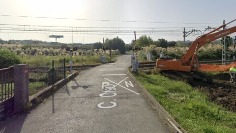 paso a nivel entre Adarzo y Bezana