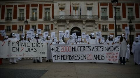 Una manifestaci&oacute;n contra la violencia machista en la Puerta del Sol