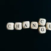 Todos vivimos numerosos cambios en nuestra vida Todos vivimos numerosos cambios en nuestra vida