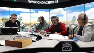 Leo Harlem, Agustín Jiménez y Borja Fernández Sedano durante la hora del humor de Más de uno Leo Harlem, Agustín Jiménez y Borja Fernández Sedano durante la hora del humor de Más de uno