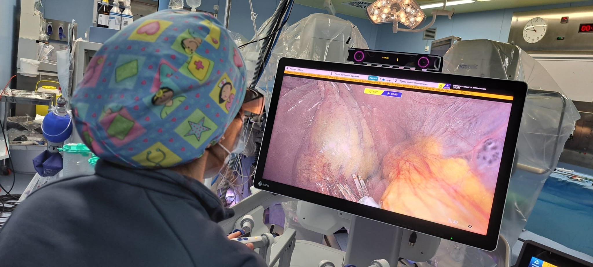 El Hospital de la Ribera realiza su primera cirugía digestiva con el robot HUGO El Hospital de la Ribera realiza su primera cirugía digestiva con el robot HUGO