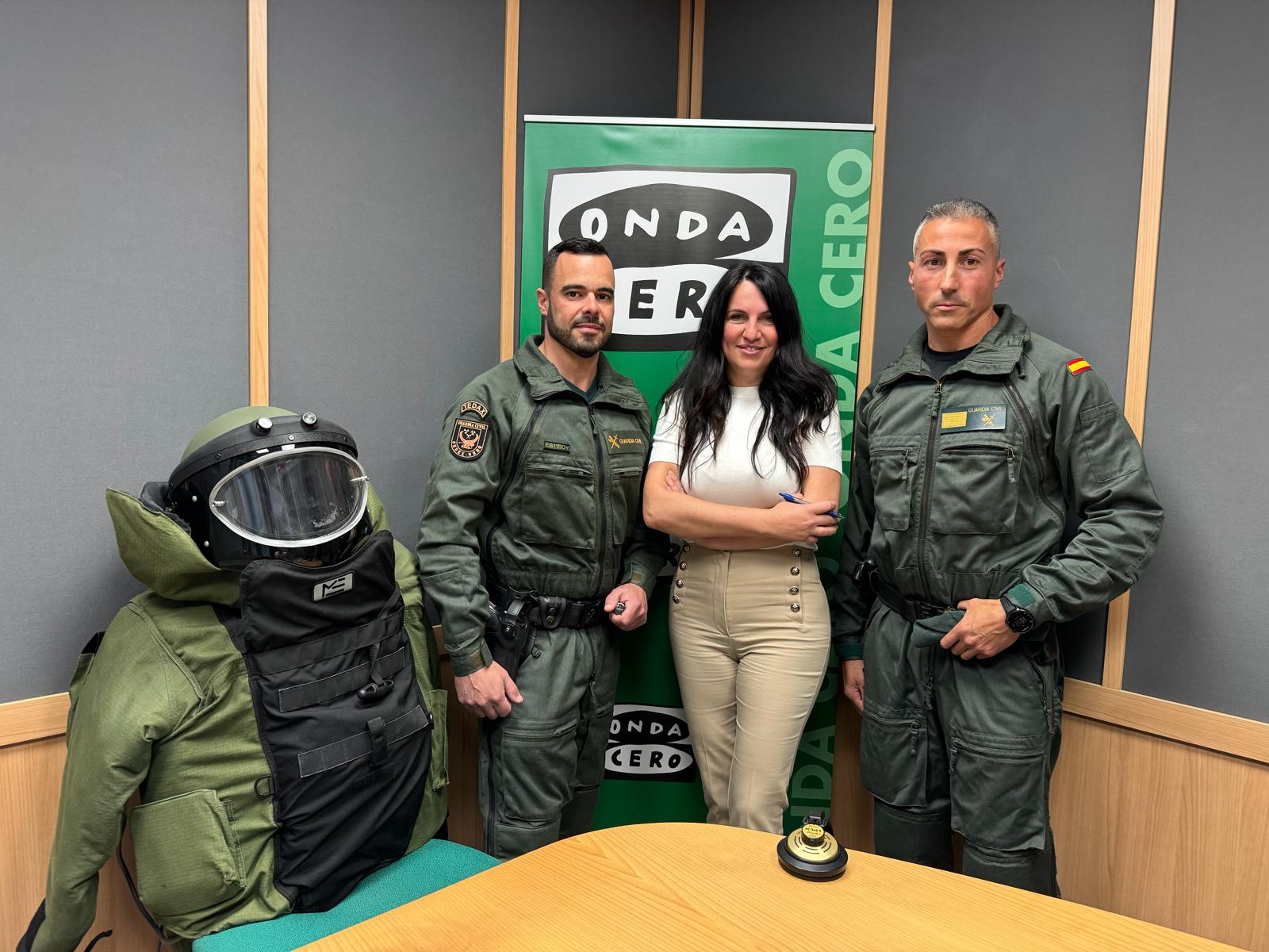 En Más de uno Alicante hablamos con el GEDEX, grupo de búsqueda, neutralización y desactivación de artefactos explosivos de la Guardia Civil En Más de uno Alicante hablamos con el GEDEX, grupo de búsqueda, neutralización y desactivación de artefactos explosivos de la Guardia Civil