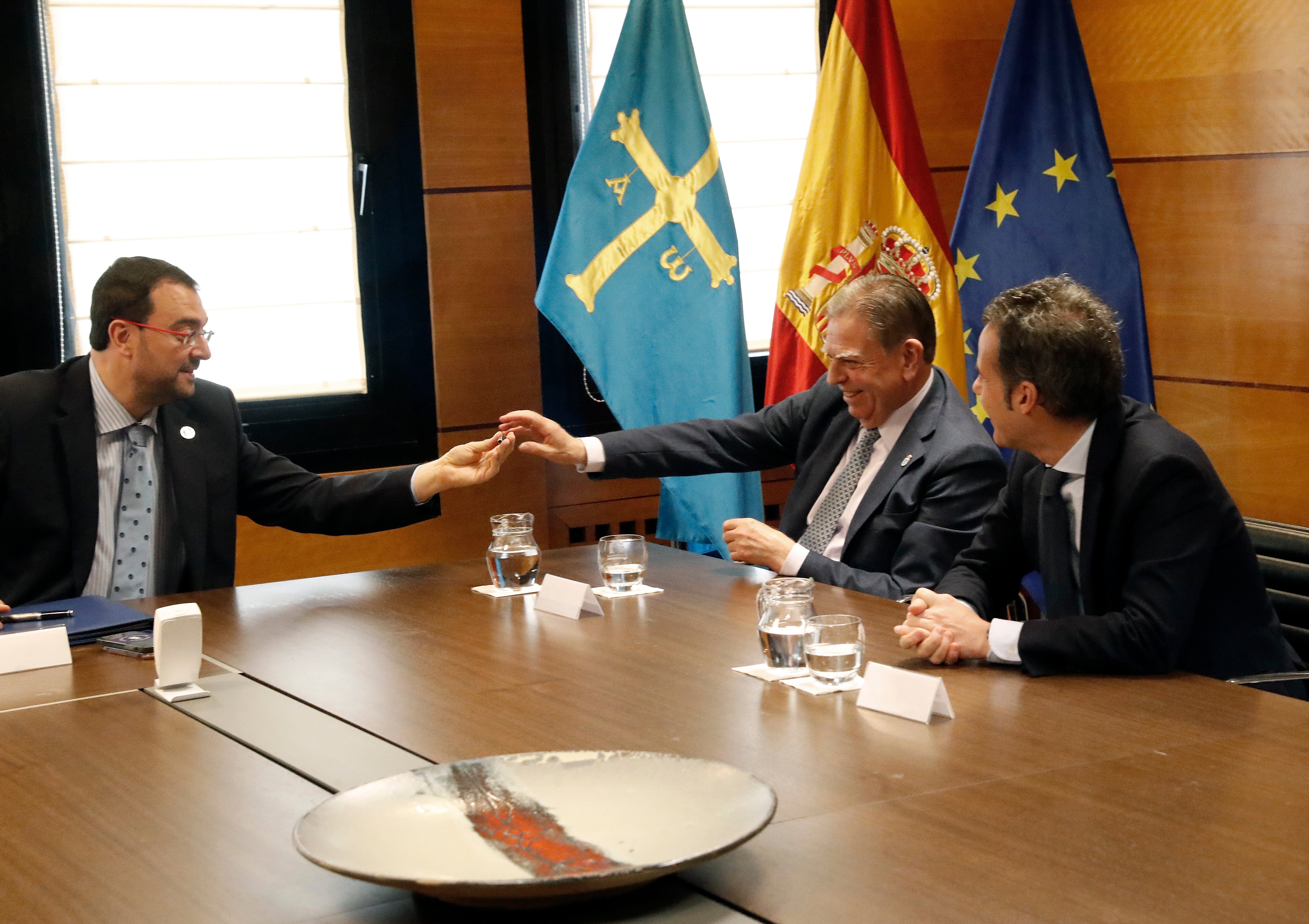 El Principado y el Ayuntamiento de Oviedo aspiran a reordenar los terrenos del antiguo HUCA en el menor plazo posible El Principado y el Ayuntamiento de Oviedo aspiran a reordenar los terrenos del antiguo HUCA en el menor plazo posible