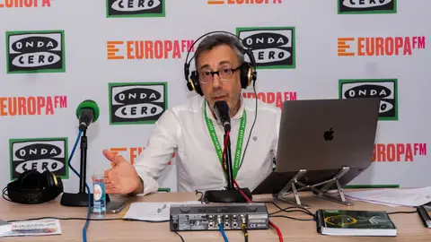 Julián Vigara Durante la emisión de Más de uno Murcia en La Barraca de Onda Cero