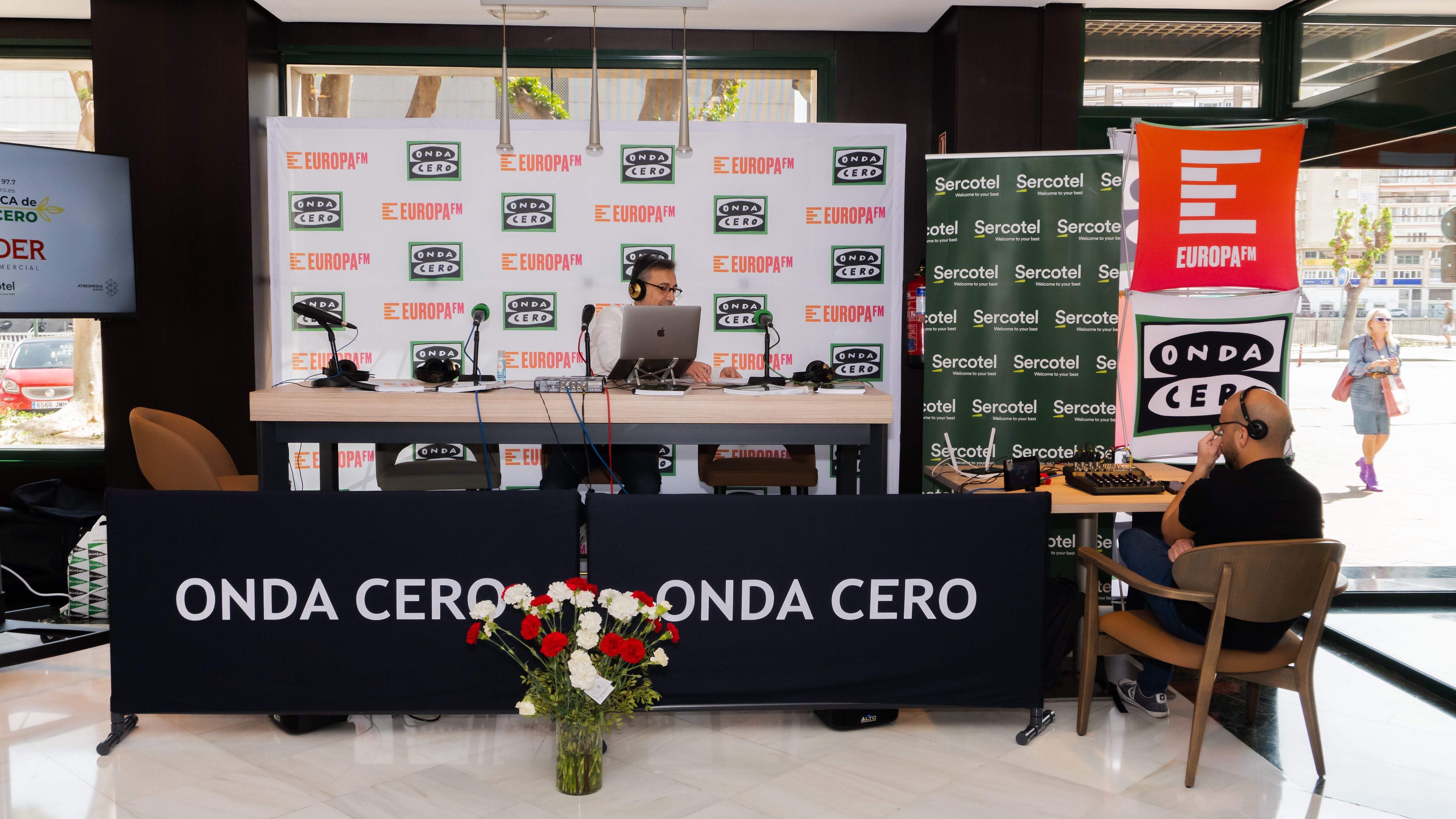 Onda Cero emitirá ‘Más de Uno Murcia’ desde Sercotel Amistad Murcia del 23 al 24 de abril Onda Cero emitirá ‘Más de Uno Murcia’ desde Sercotel Amistad Murcia del 23 al 24 de abril