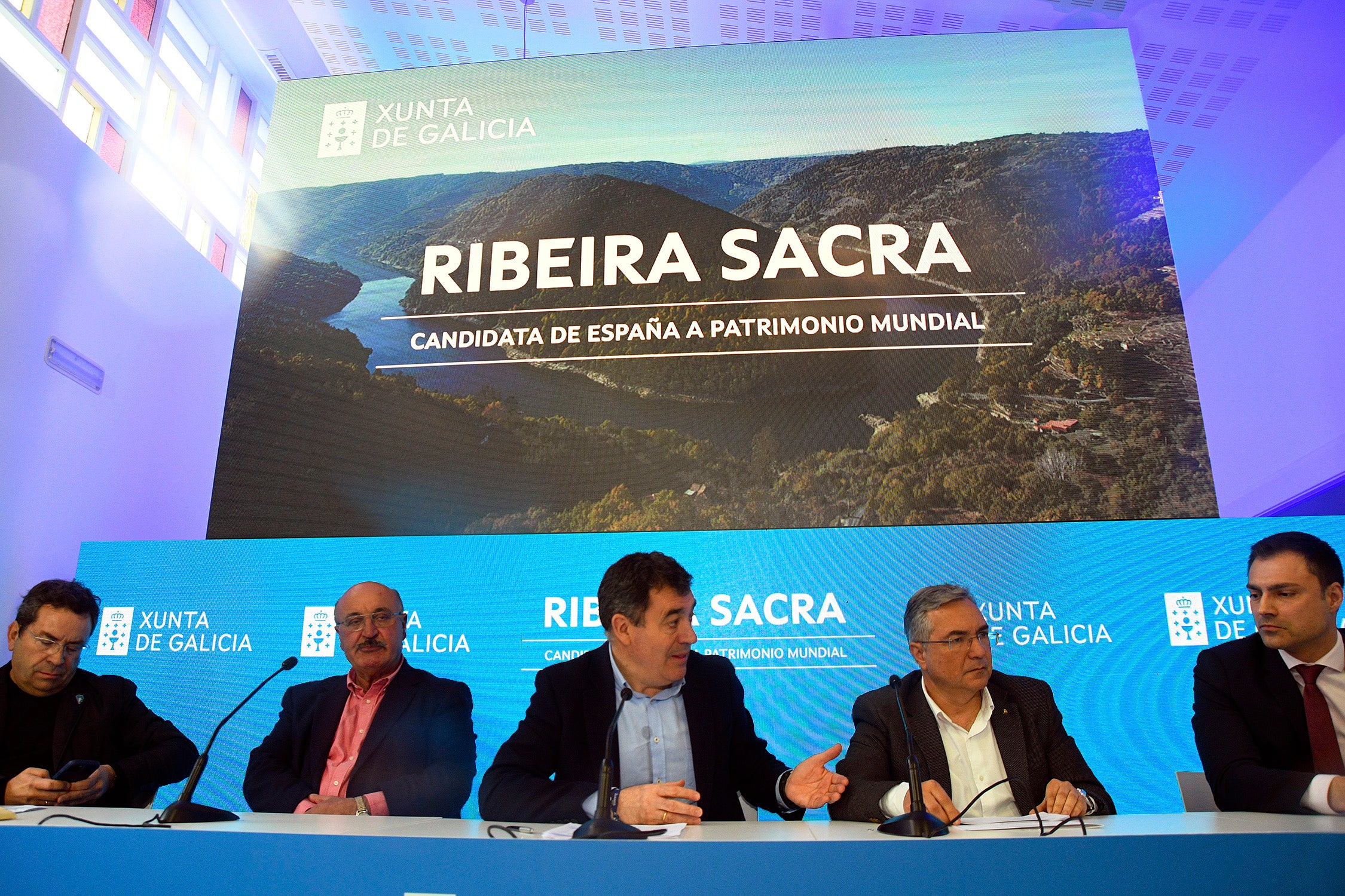 Román Rodriguez compartiu os pasos a seguir da candidatura da Ribeira Sacra a patrimonio mundial Román Rodriguez compartiu os pasos a seguir da candidatura da Ribeira Sacra a patrimonio mundial