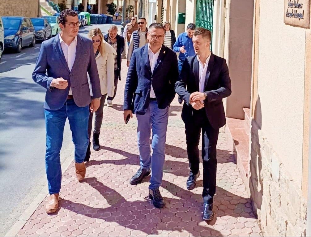 El gobierno de Polop contrata un nuevo asesor para crear un directorio on line de comercios El gobierno de Polop contrata un nuevo asesor para crear un directorio on line de comercios