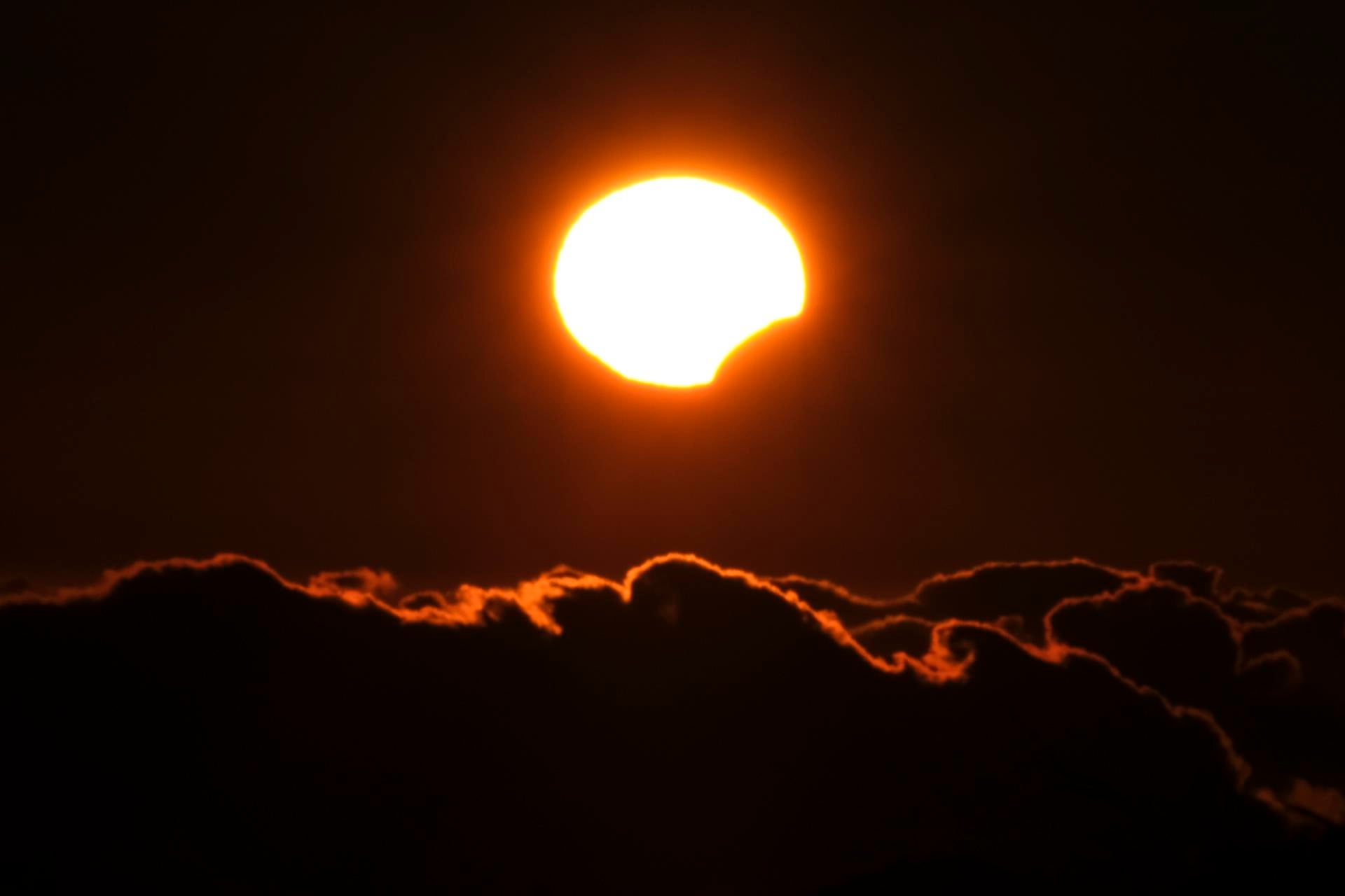 Así se vio el eclipse solar desde el Observatorio del Teide en Tenerife Así se vio el eclipse solar desde el Observatorio del Teide en Tenerife